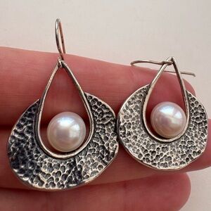 Didae, hammered 925 Sterling Silver and Pearl Earrings, Israel